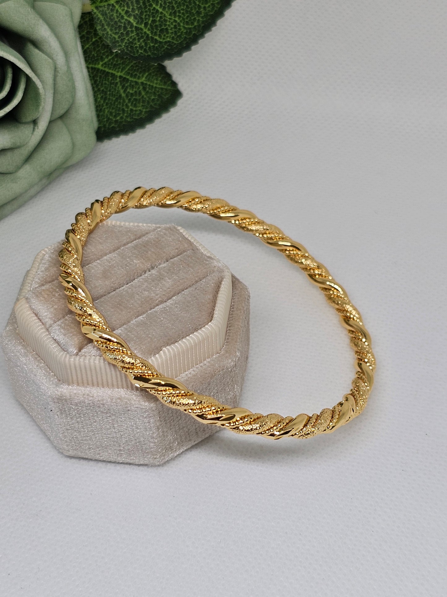 Set of 6 Bangles