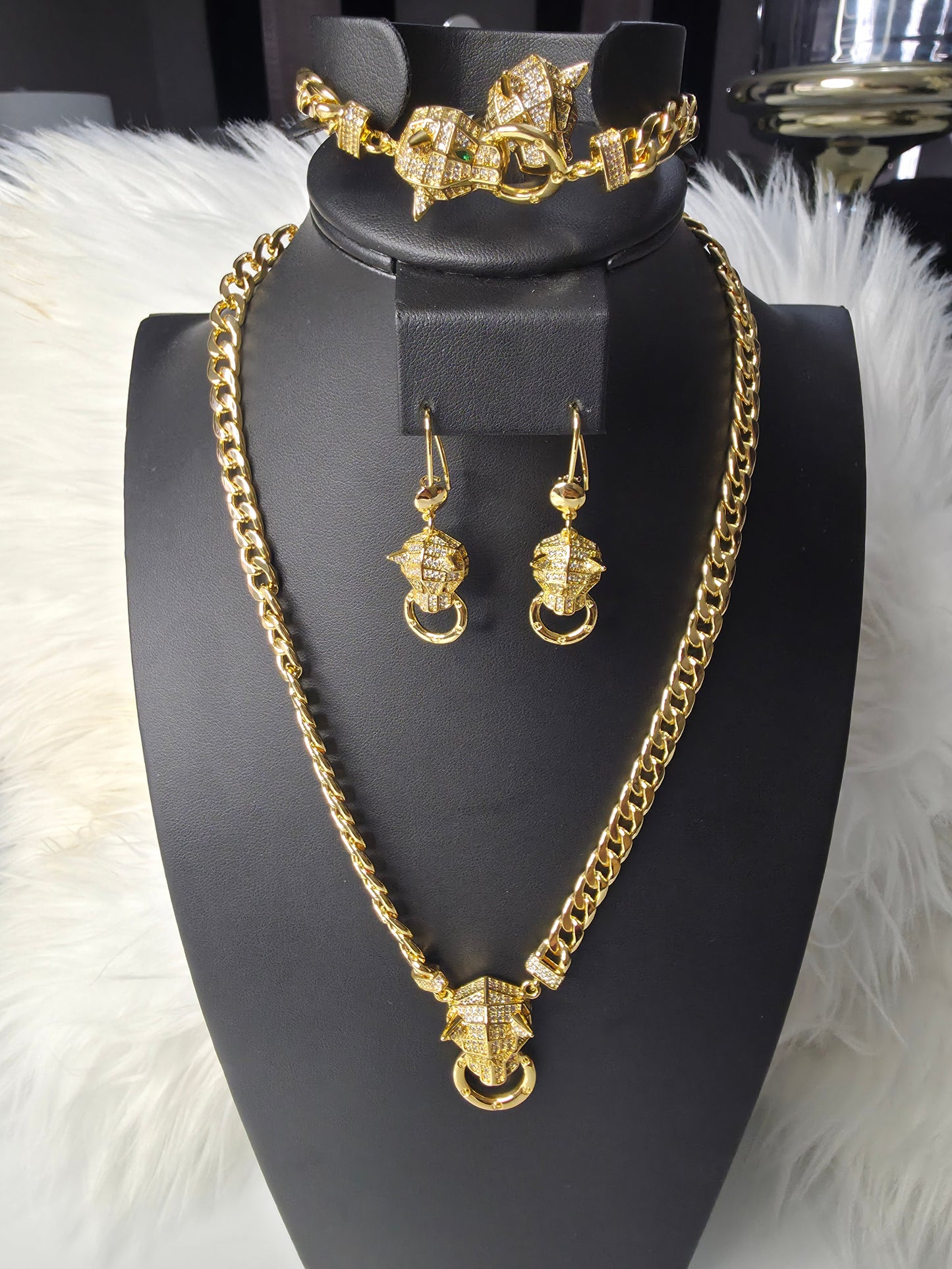 Tiger jewelry set