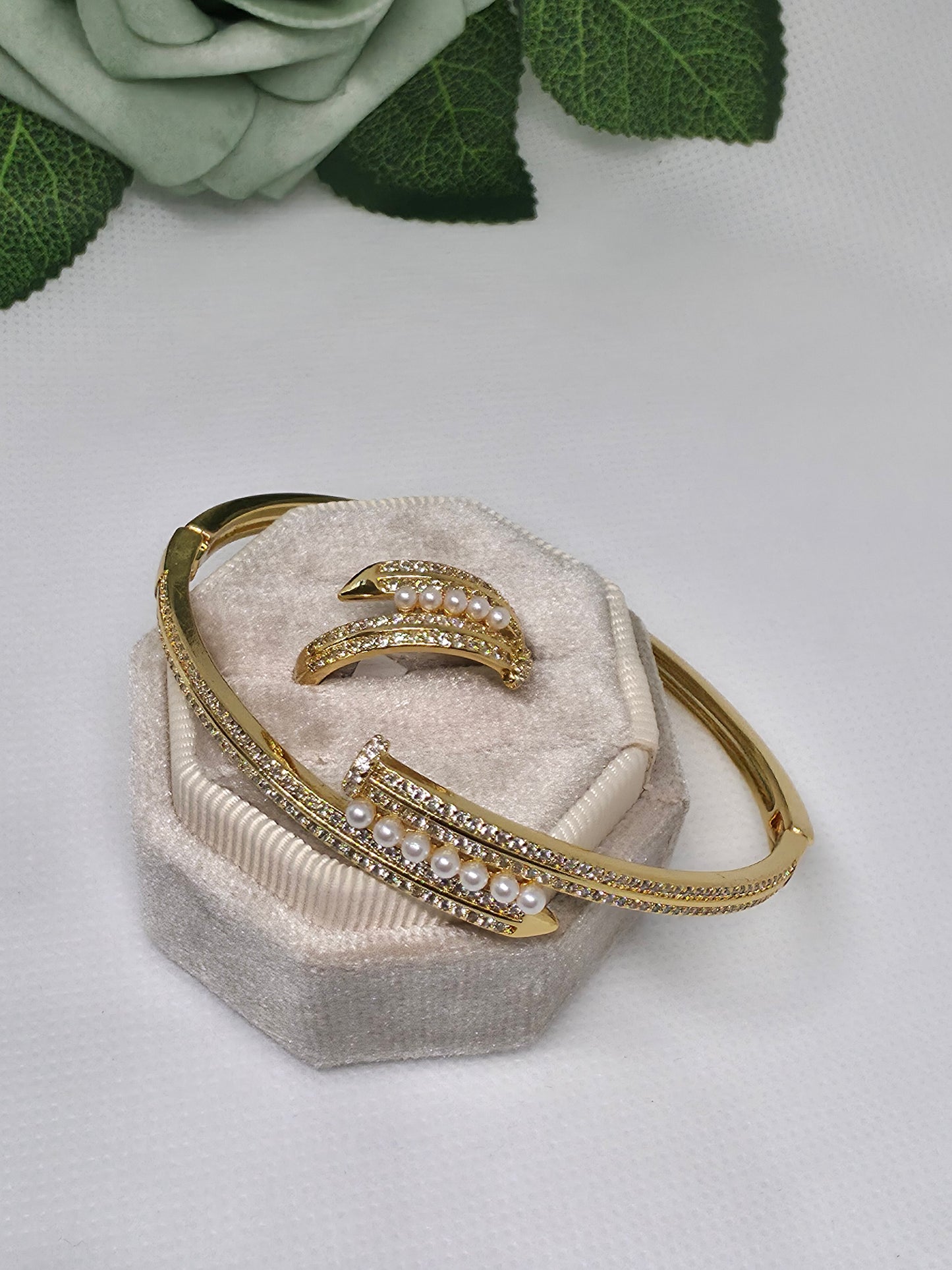 Bangle & Ring